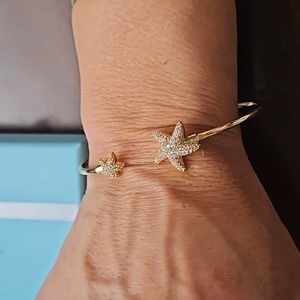 Fashionable Trendy Thin Gold Star Cluster Bangle with Rhinestone Beading